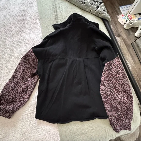 Jacket - Picture 6 of 6